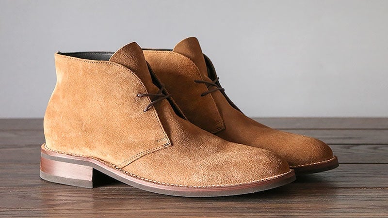 tan chukka boots with jeans