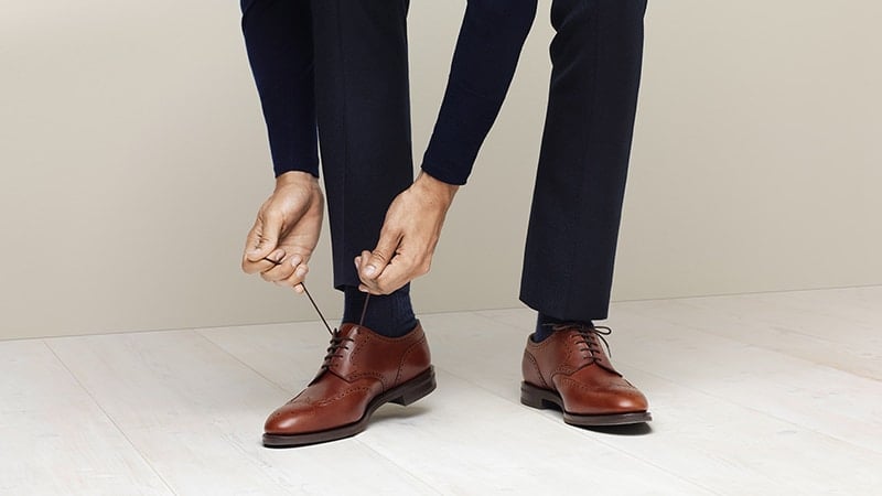 wearing derby shoes with suit