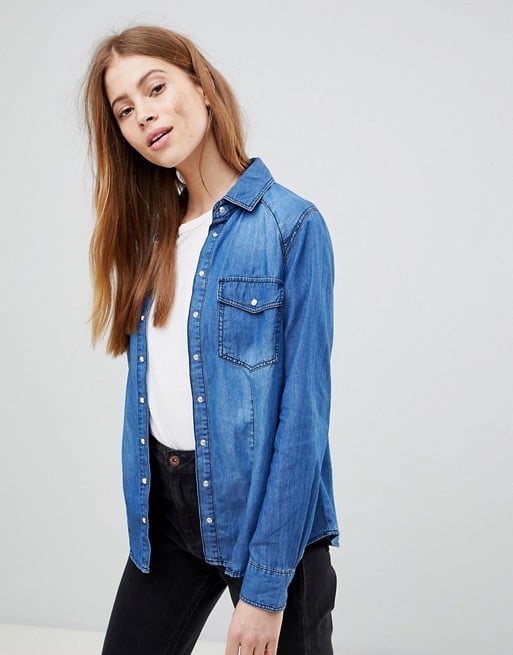 denim shirt outfit ideas