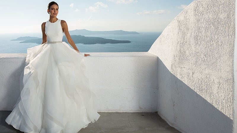 wedding dress for beach elopement