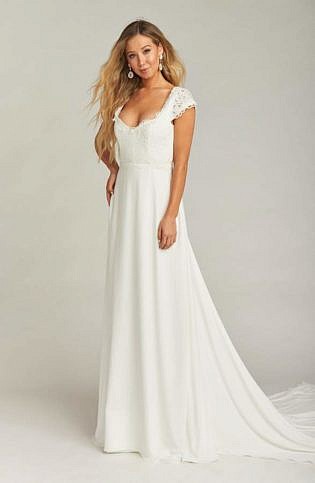 wedding dresses with sleeves and lace