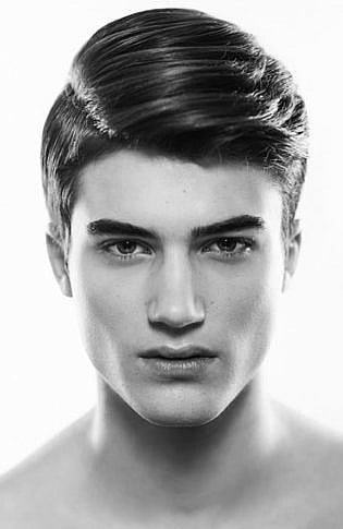 20 Best Side Part Hairstyles for Men in 2024 - The Trend Spotter