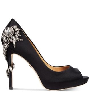 trendy black heels