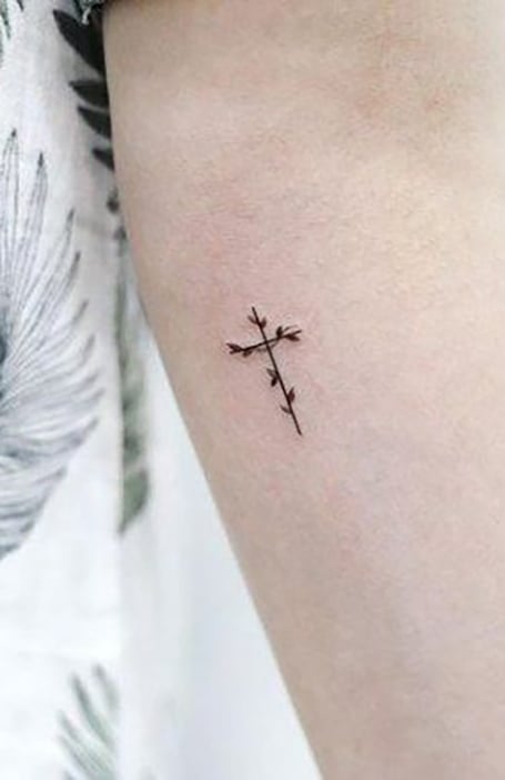 Top more than 81 cross with flowers tattoo meaning best  thtantai2