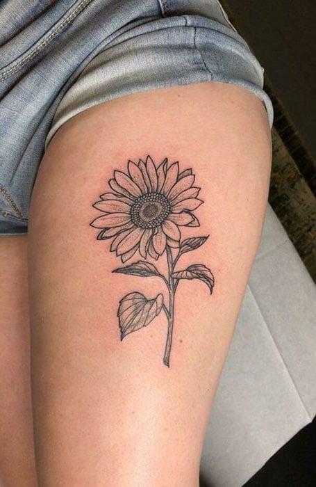 23 Beautiful Flower Thigh Tattoos For Women You Should Save Now  Psycho  Tats