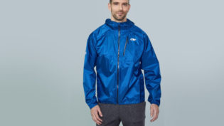 33 Best Rain Jacket Brands to Know in 2024 - The Trend Spotter