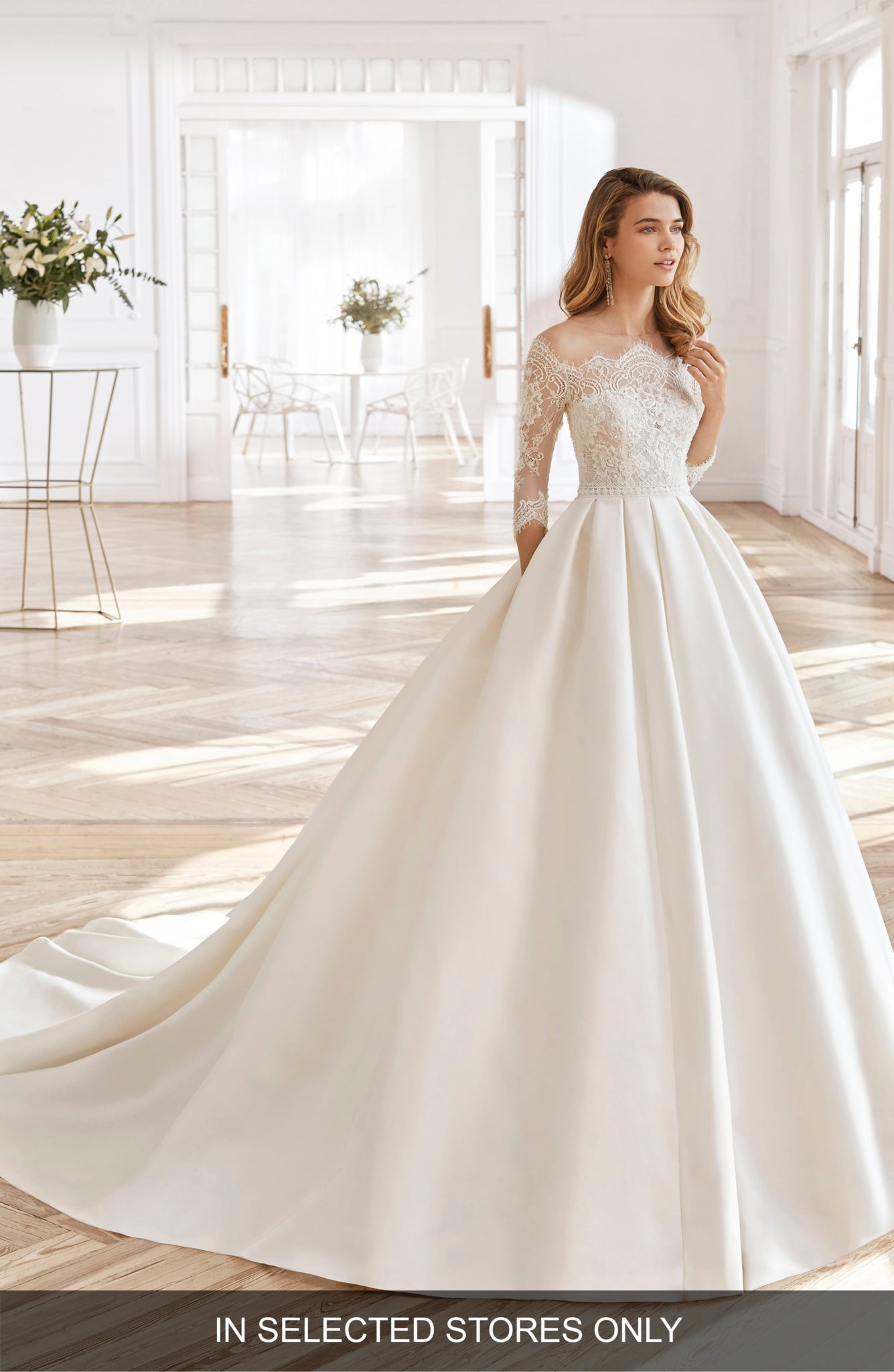 28 Best Ball Gown Wedding Dresses For 2023 The Trend Spotter 