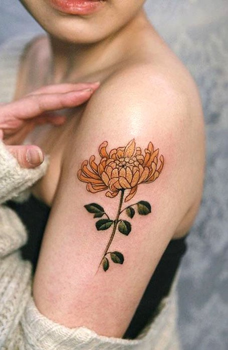 Chrysanthemum Flower Tattoo  Chrysanthemum flower tattoo Birth flower  tattoos Chrysanthemum tattoo