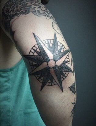 20 Cool Compass Tattoo Designs & Meaning - The Trend Spotter