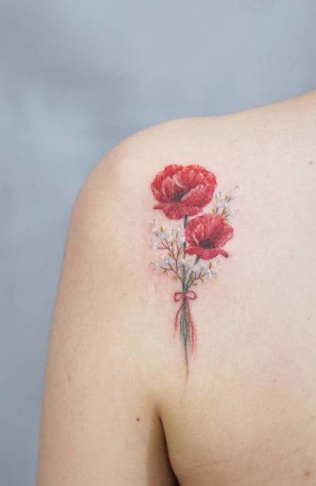 Tatuaż z kwiatem maku