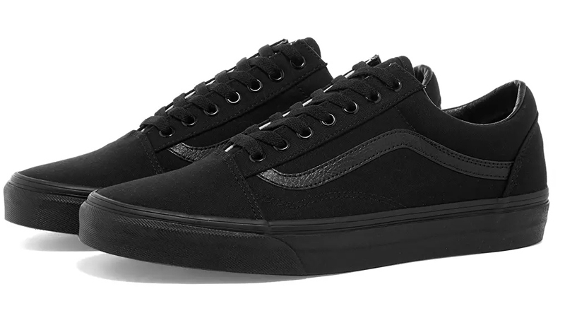 vans black tennis shoes