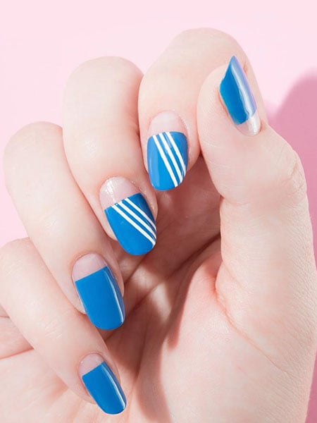 Daisies Blue Nails | Floral nail designs, Floral nails, Cute spring nails