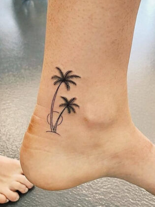 20 Elegant Ankle Tattoos for Women in 2024 - The Trend Spotter