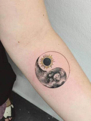 20 Radiant Sun Tattoos Design Ideas & Meaning