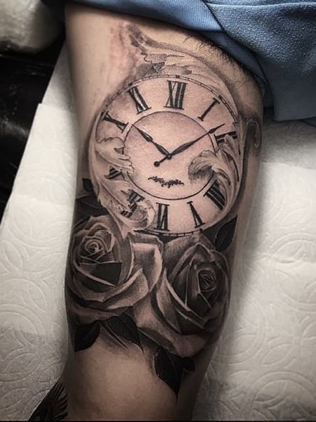 Login #roman #watch #tattoo roman watch in gears of clock half dot work  tattoo design | Tatuagem relogio com rosas, Tatuagem de relógio, Tatuagem  relogio