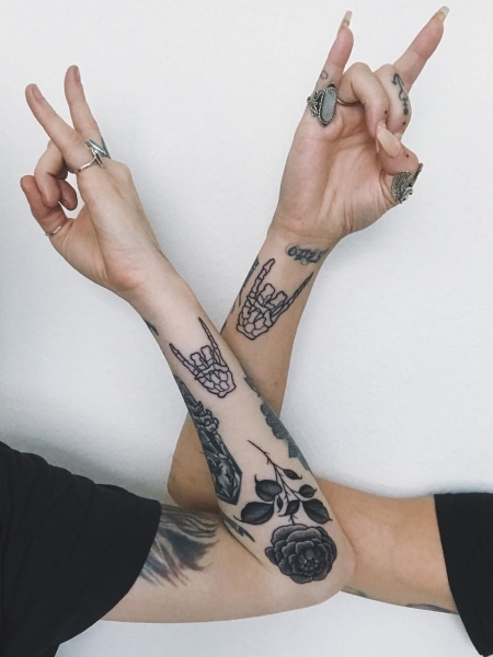 Skeleton Hand Tattoos That Are Terrifying And Cool The Trend Spotter