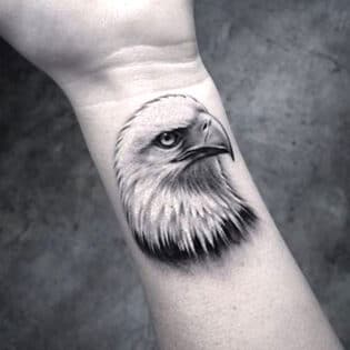 100 Striking Eagle Tattoo Designs For Men & Women