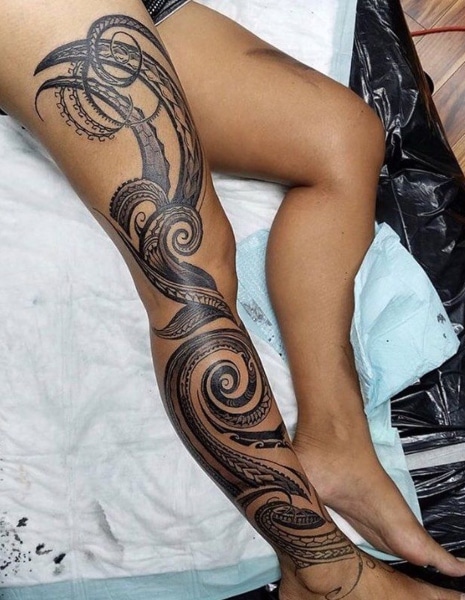 20 beautiful flower tattoos for thighs (ideas for females) - Tuko.co.ke