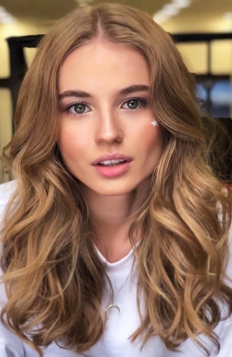 30 Amazing Golden Brown Hair Color Ideas to Inspire Your Makeover  Golden brown  hair color Hair color light brown Brown hair colors