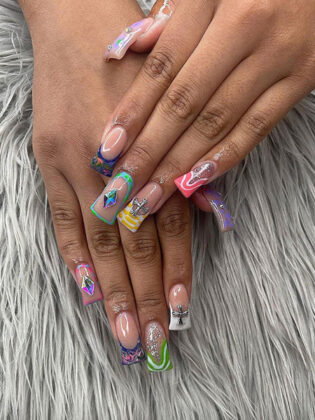 25 Duck Tip Nail Designs That Are Trending
