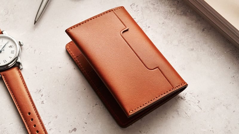 The best designer brands of luxury men's wallets