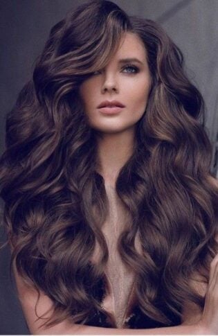 60 Best Hairstyles & Haircuts for Wavy Hair in 2024