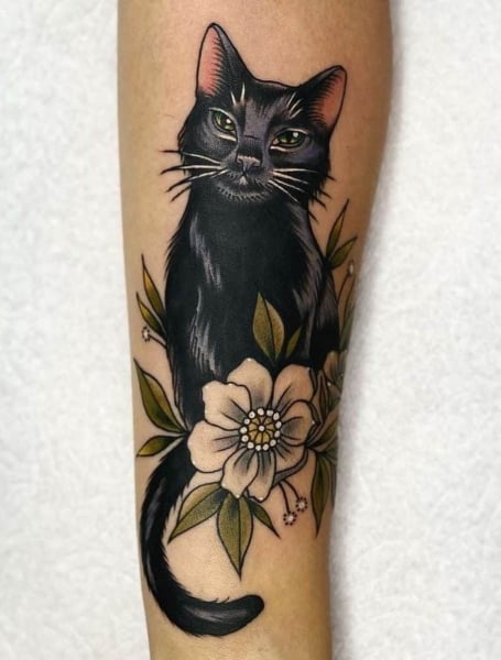30 Incredible American Traditional Tattoo Designs  Traditional tattoo cat Traditional  tattoo design Black cat tattoos