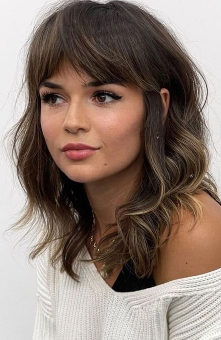 30 Side-Swept Bangs Hairstyles & Haircuts for 2024