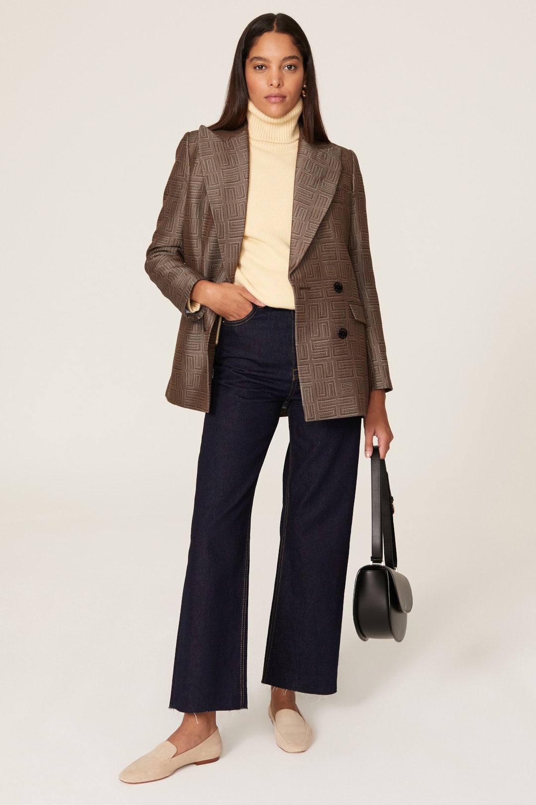 Business Attire for Women: Ultimate Style Guide - The Trend Spotter