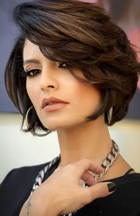 Layered Haircuts For Medium Length Hair Short Layered Hairstyles For Medium  Length Hair This Style Is Hairstyles For Women  फट शयर